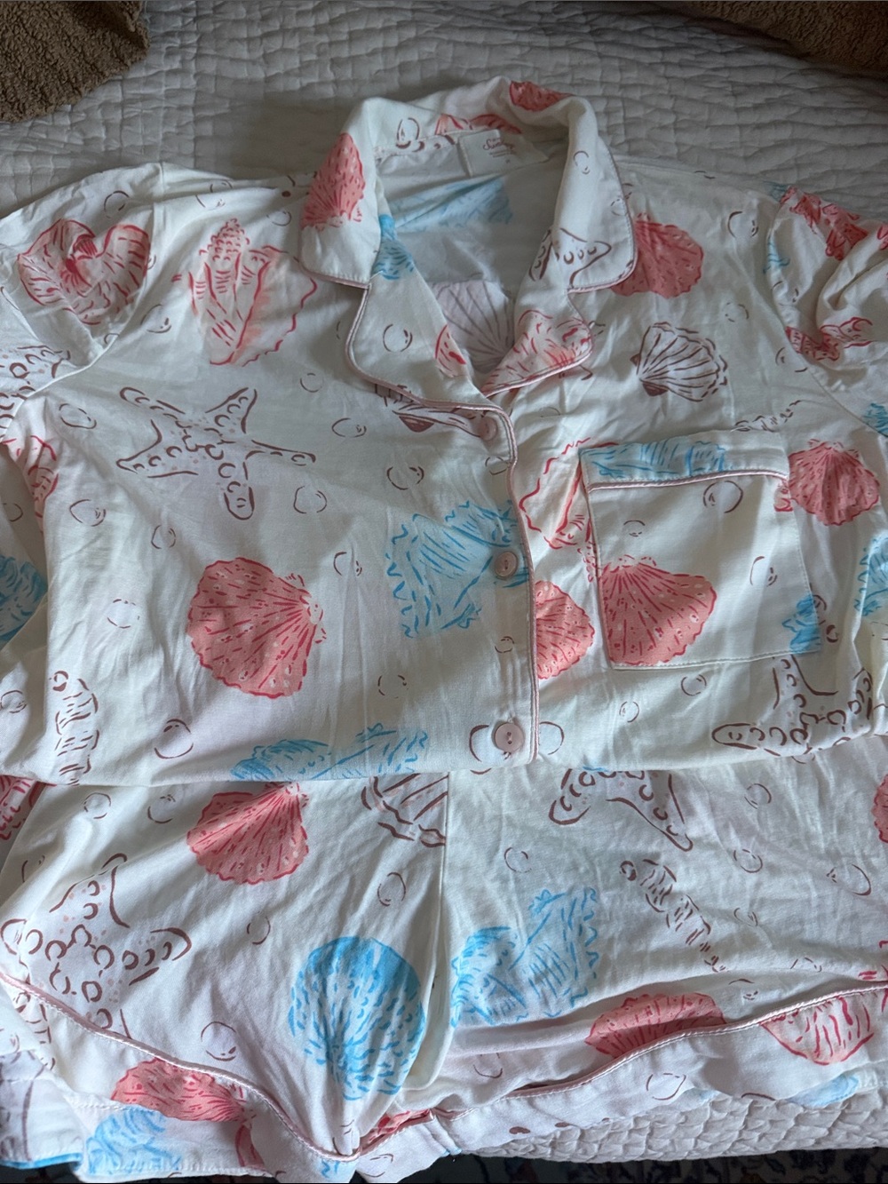 Women's Shell-Print Pajama Set in White with Pink & Blue